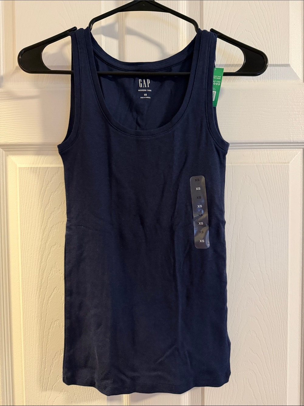 NEW GAP Dark Navy Scoop Neck Tank size XS